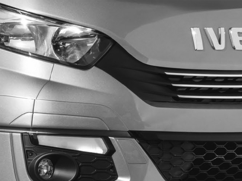 Iveco Daily detailní záběr na přední stranu