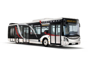 Autobus Iveco Urbanway v delší variantě